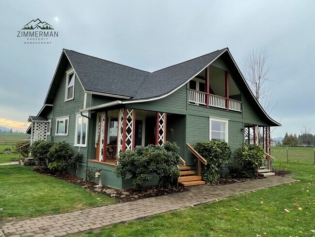 Foto del edificio - Adorable Updated Farmhouse in Creswell, OR