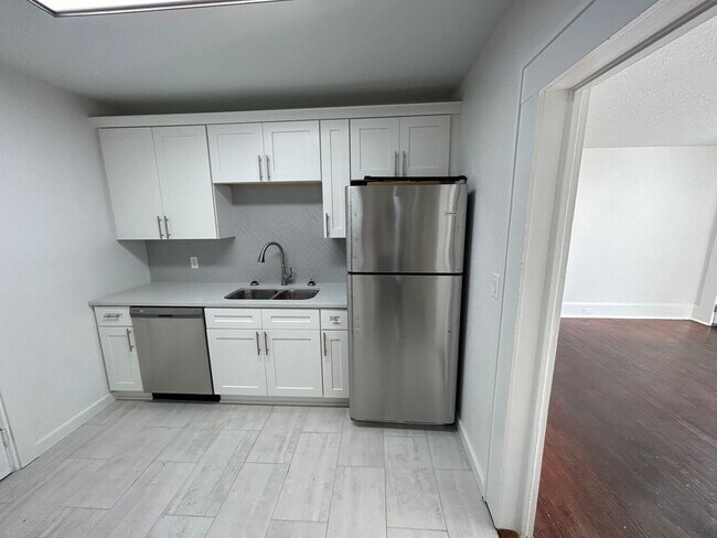 Foto del edificio - 605 SW 9th St