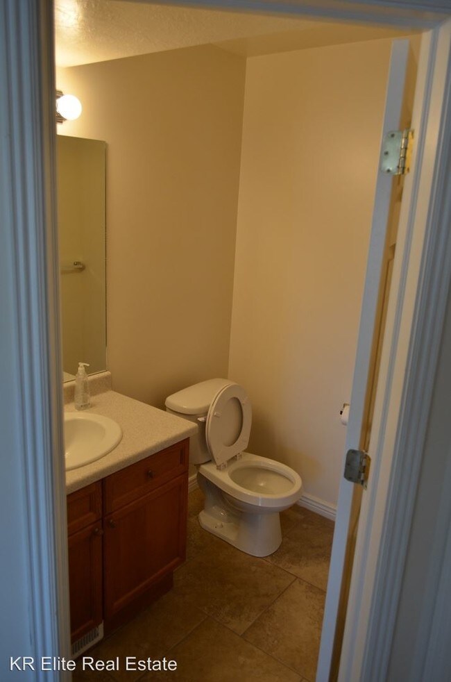 Foto del edificio - 3 br, 3.5 bath House - 669 Plum Creek