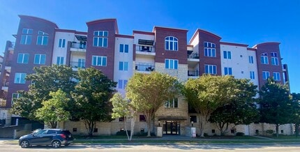 Building Photo - 1900 Genesee St