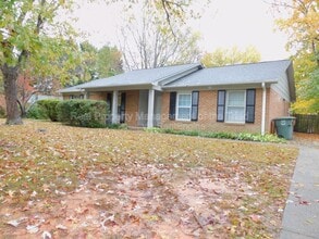 Building Photo - 5204 Fieldbrook Dr Building Photo - 5204 Fieldbrook Dr