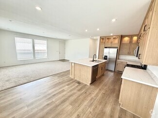 Building Photo - 500 Rancheros Dr