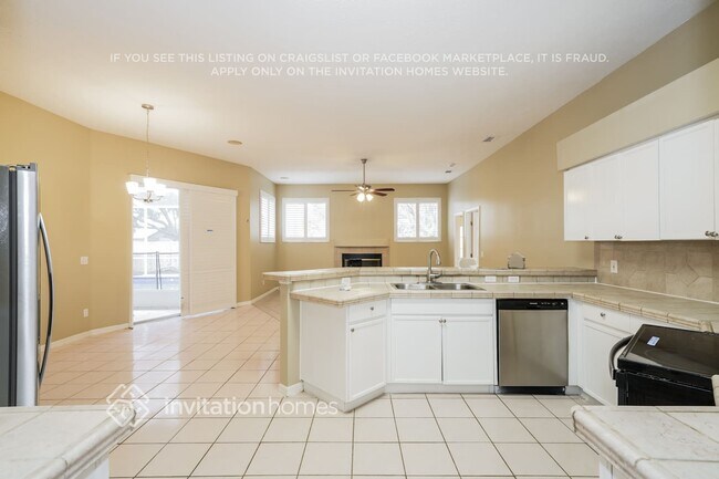 Building Photo - 4409 Blantyre Pl