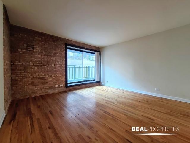 Foto principal - 0 bedroom in CHICAGO IL 60610