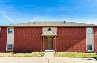 Building Photo - 903 Windwood Dr