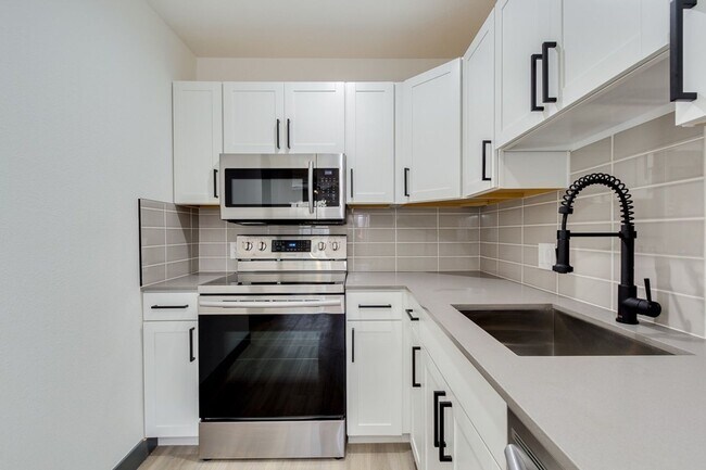 Foto del edificio - Two Bedroom in Old Town Scottsdale - Sparking Pool!