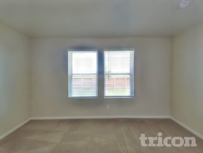 Foto del edificio - 3505 Gooseneck LN