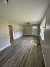 Building Photo - 3323 Oakwood Blvd