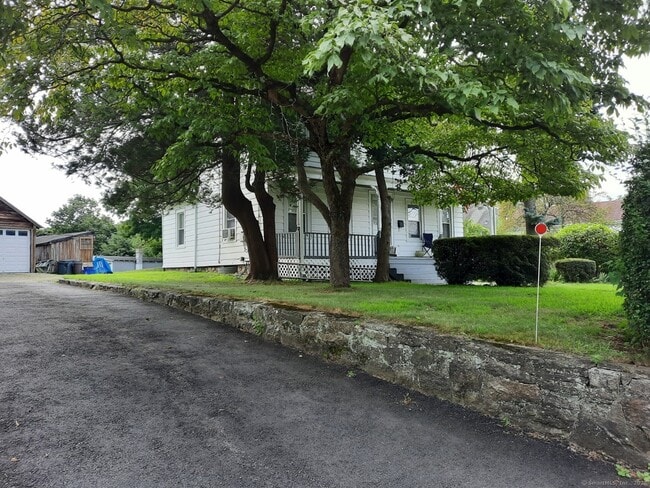 Building Photo - 55 Valley Rd