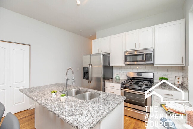 Building Photo - 1503 N Talman Ave