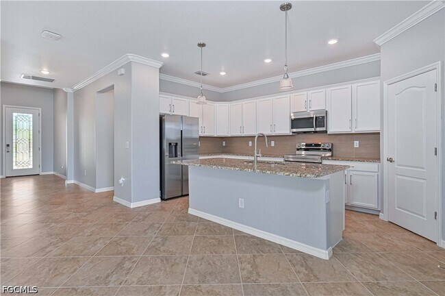 Building Photo - 16088 Palmetto Prairie Drive