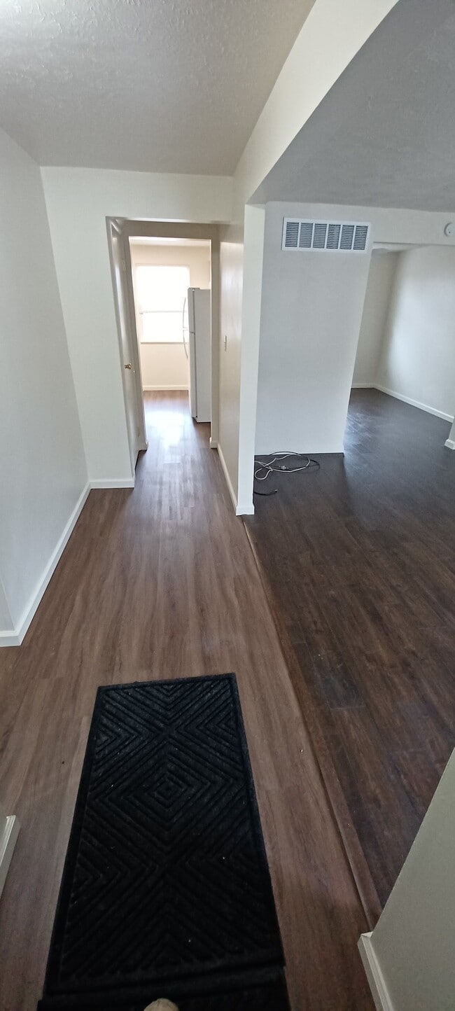 Building Photo - 604 Bigelow St