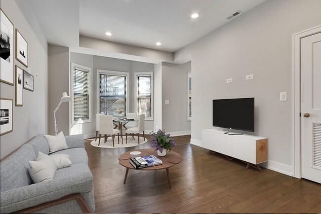 Building Photo - 847 W Lill Ave