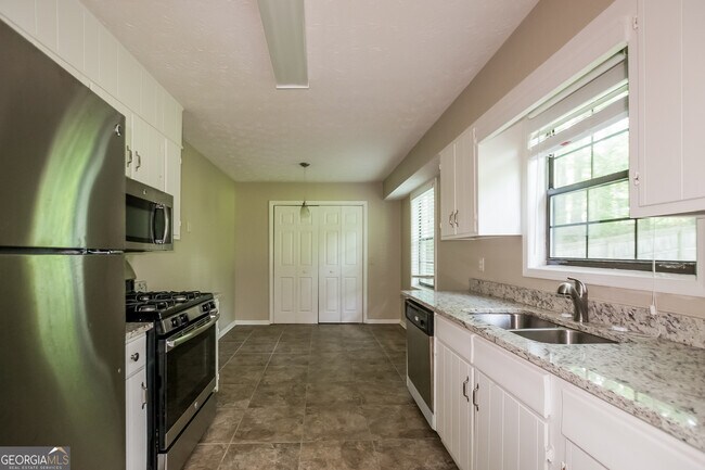 Foto del edificio - 4554 Cresant Ln