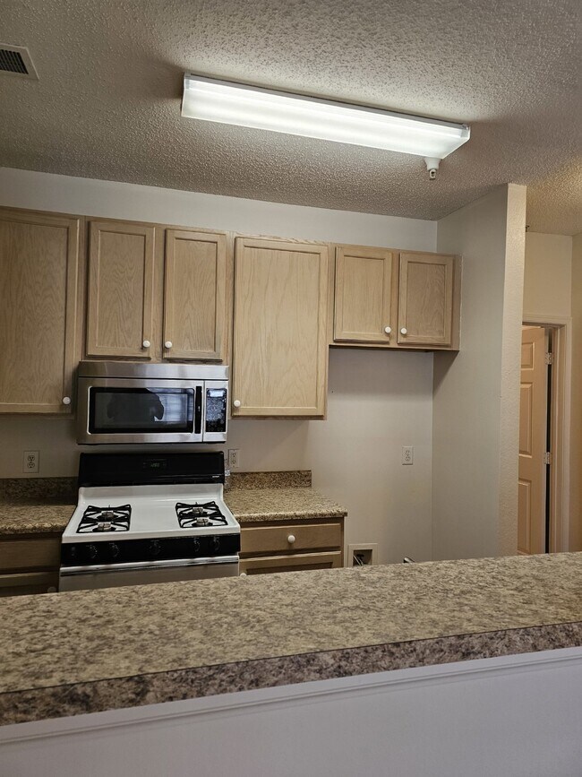 Foto del edificio - The Links Apartment Available