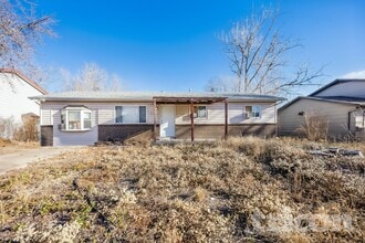 Building Photo - 2511 Sonoma Dr