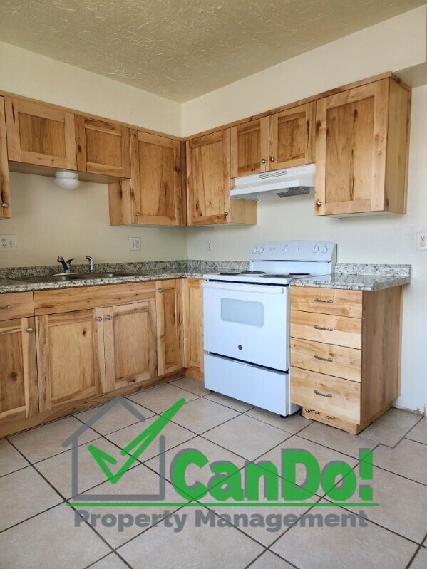 Foto del edificio - 2 Bedroom/ 1 Bathroom Apartment in Blackfoot Available July 1