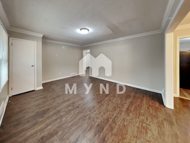 Building Photo - 767 Vinson Pl