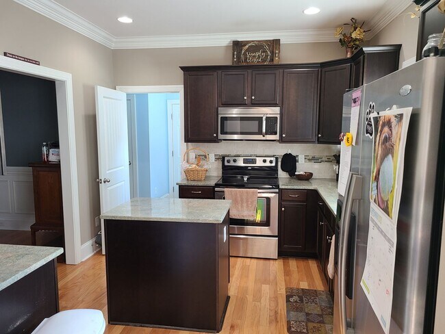 Foto del edificio - 3 Bed, 2.5 Bath unfurnished home in Chadwick Shores Community Sneads Ferry