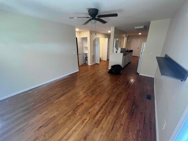 Foto del edificio - 309 W Beattie St