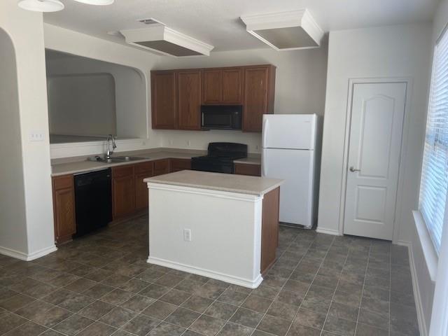 Building Photo - 1756 Bayland St