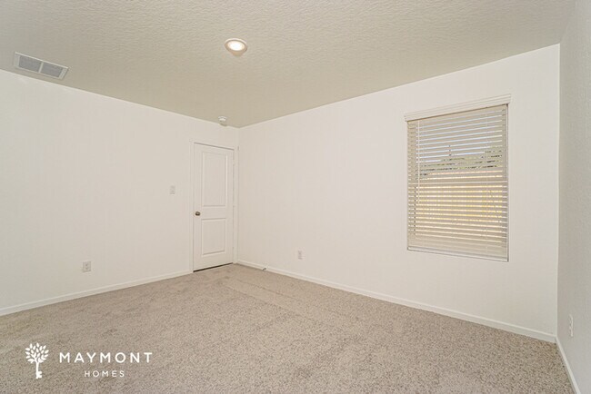 Building Photo - 10203 Bridgton Mill