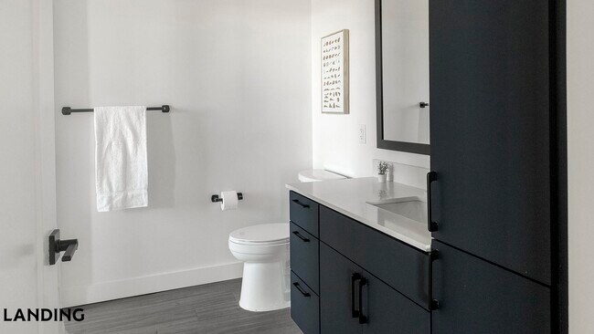 Foto del edificio - 1007 S Mint St