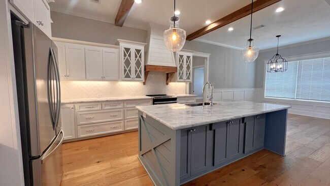 Building Photo - 4800 Brown Cat Cir