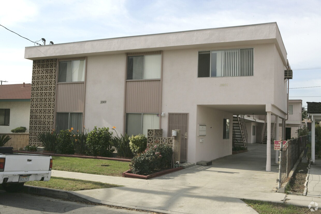 Building Photo - 18031 Arline Ave