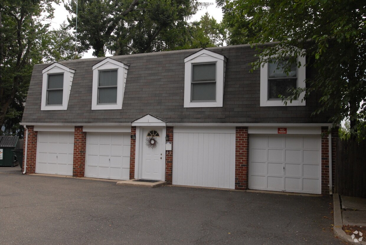 1 Carriage Way, Montclair, NJ 07042 Apartments in Montclair, NJ