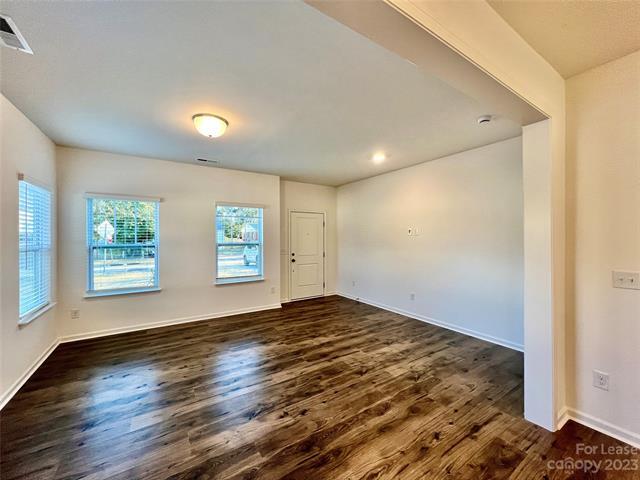 Foto del edificio - 2355 Olando St