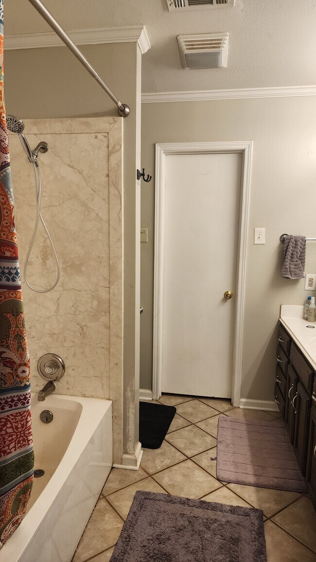 Foto del edificio - 107 Beau Fort Blvd