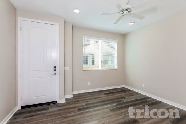 Building Photo - 24680 Saber Ct