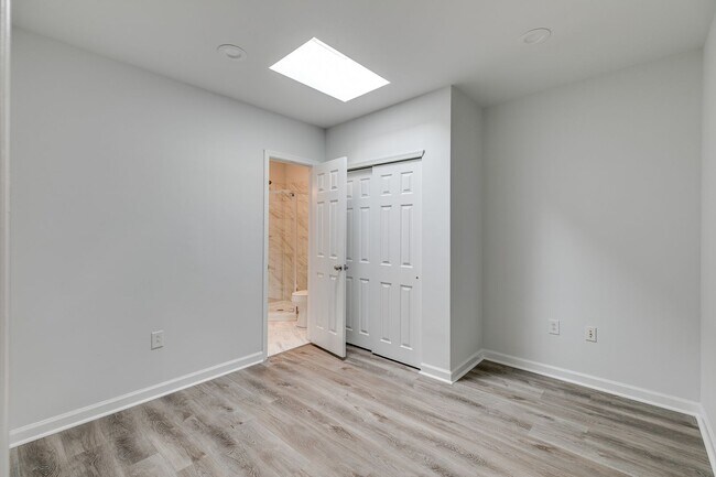 Foto del edificio - Brand New Luxury Temple Apartments