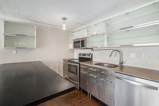 Foto del edificio - 2Bed/2Bath Condo in Cherry Creek Area!!