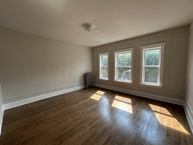 Building Photo - 2659 N Spaulding Ave