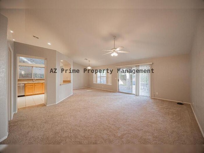 Foto del edificio - 4284 E Harwell Ct