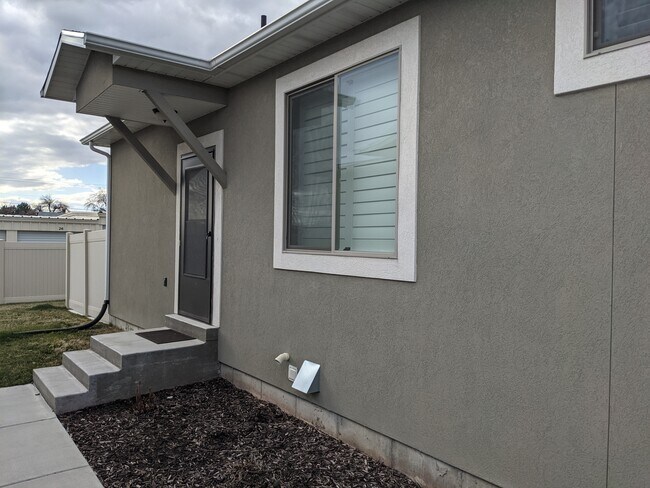 Front door - 717 S 70 E