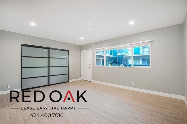 Building Photo - 400 S Mariposa-17