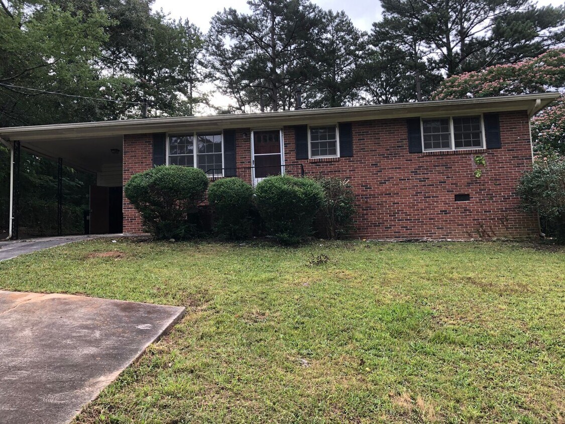 Primary Photo - 3 Bedrooms, 1 Bathroom - Lindale House