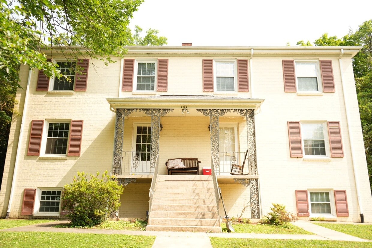 Primary Photo - 101 Bollingwood Rd