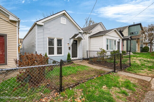 Foto del edificio - 508 Lilly Ave