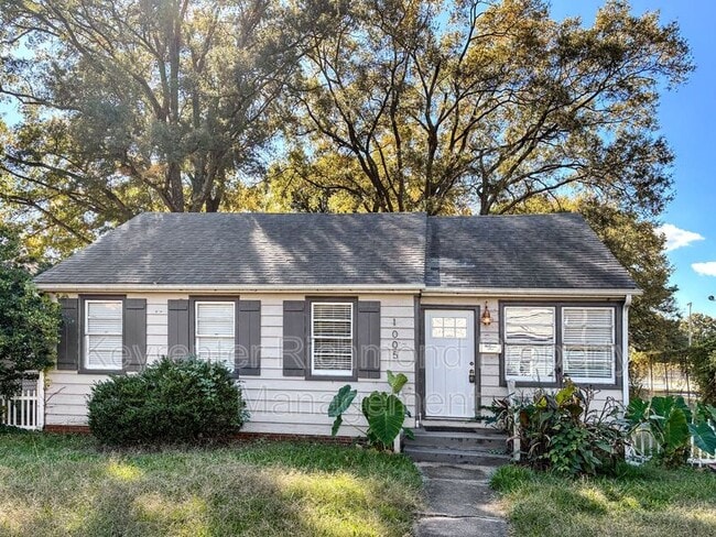 Photo - 1005 E Brookland Park Blvd House