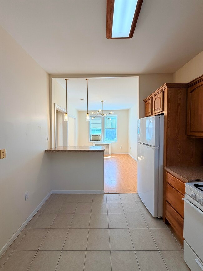 Building Photo - 103 Westover Pl