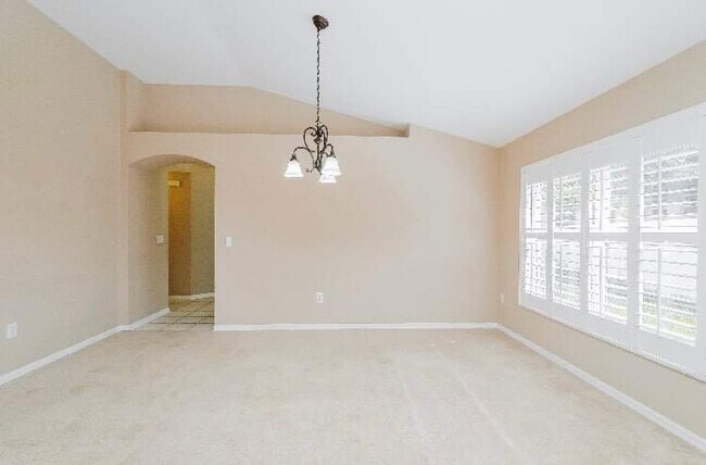 Building Photo - 1603 Bondurant Way