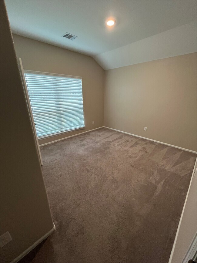 Foto del edificio - 19024 Pinewood Grove Trl