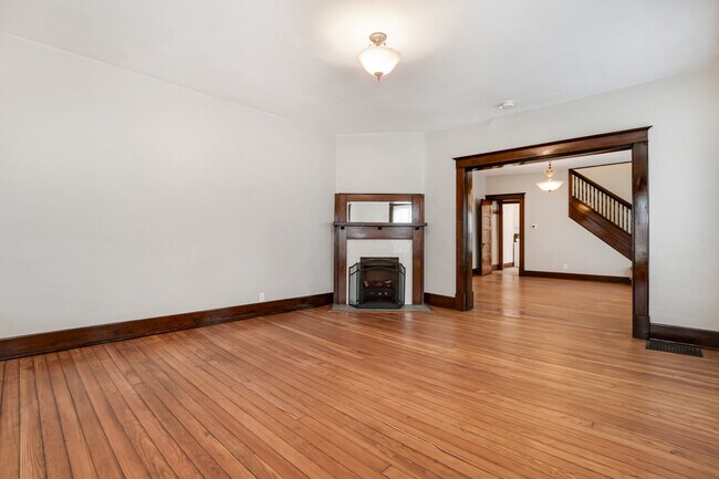 sala de estar - 21-23 E Water St