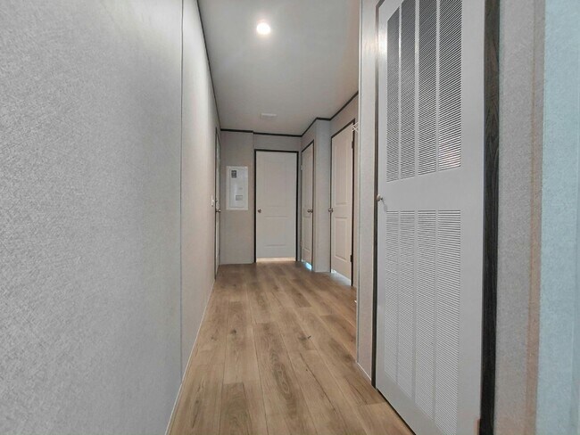 Foto del edificio - 4328 Mailbox Ave