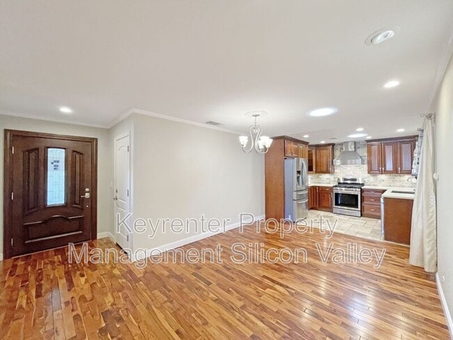 Building Photo - 153 Noyo Dr