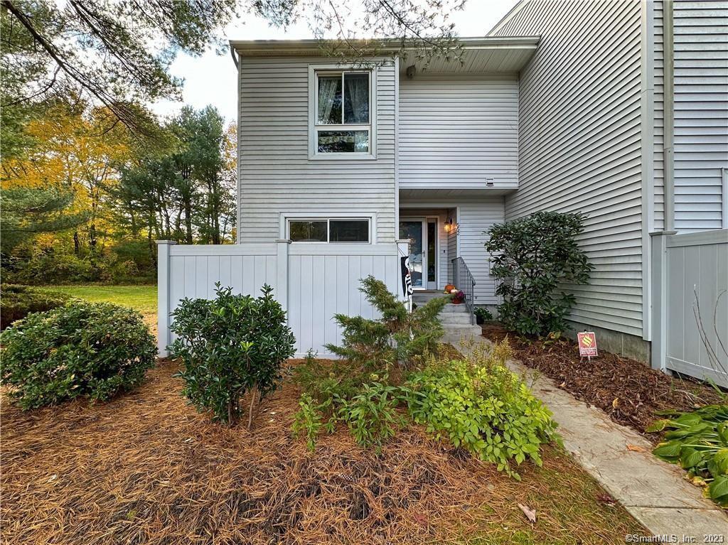 552 Oak Ave Unit 552, Cheshire, CT 06410 Condo for Rent in Cheshire